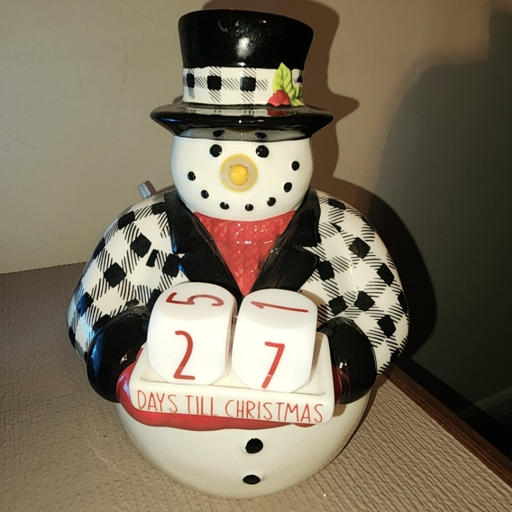 Scentsy "Days Till Christmas" warmer